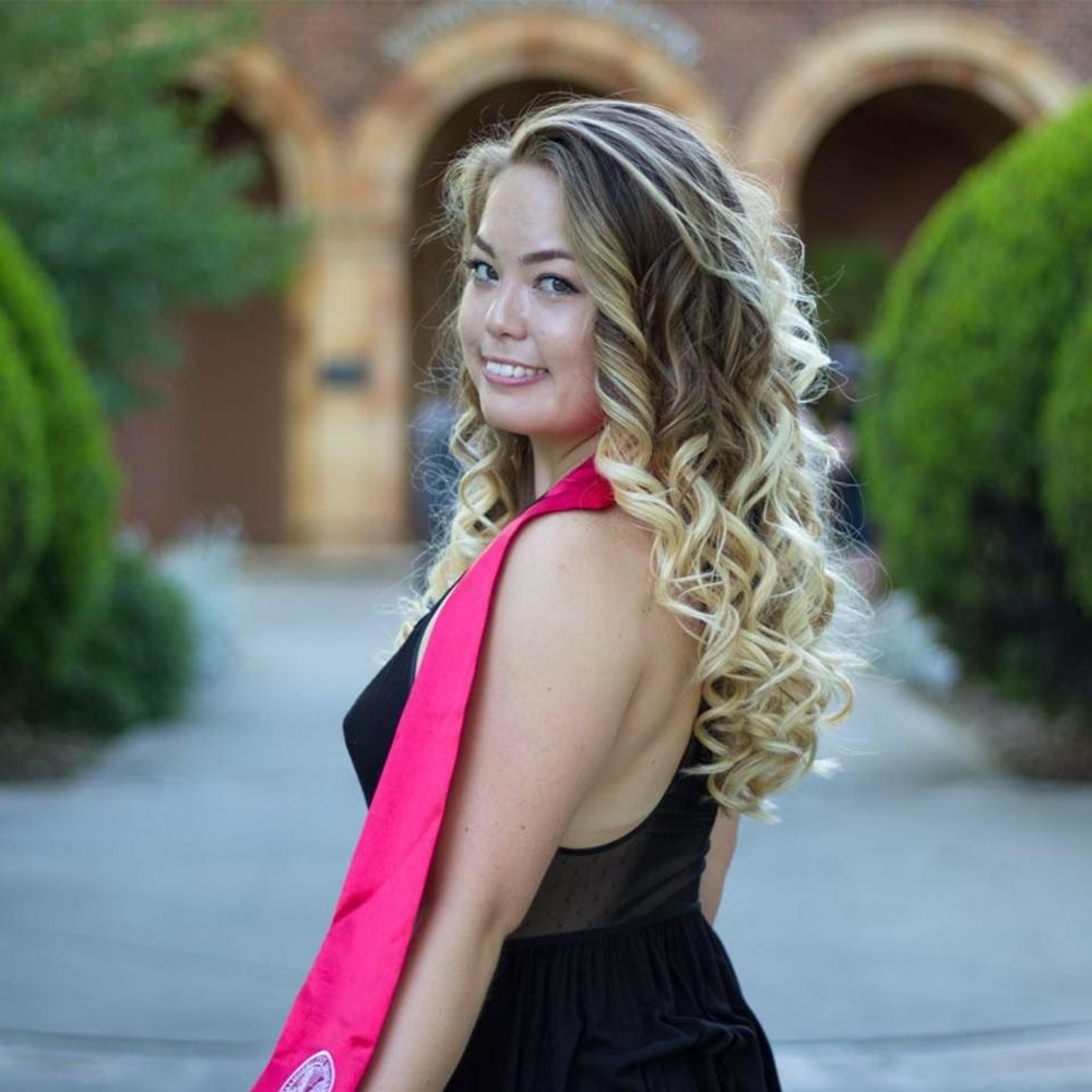 Meet your Posher, Cassie